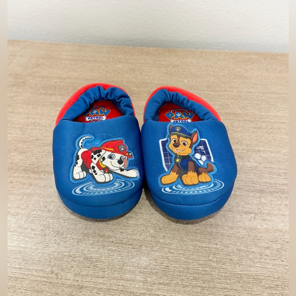 NWOT Paw Patrol Slippers Soft Bottom Chase Marshal Blue Red Shoe Toddler Boy 5/6
